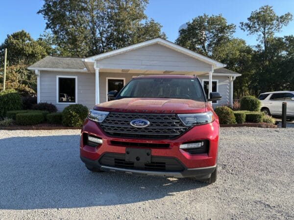 2024 Ford Explorer XLT RWD's photo