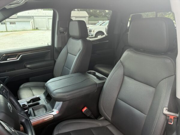 2023 Chevrolet Silverado 1500 RST - Photo 2