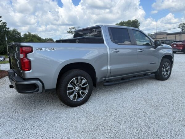 2023 Chevrolet Silverado 1500 RST - Photo 5